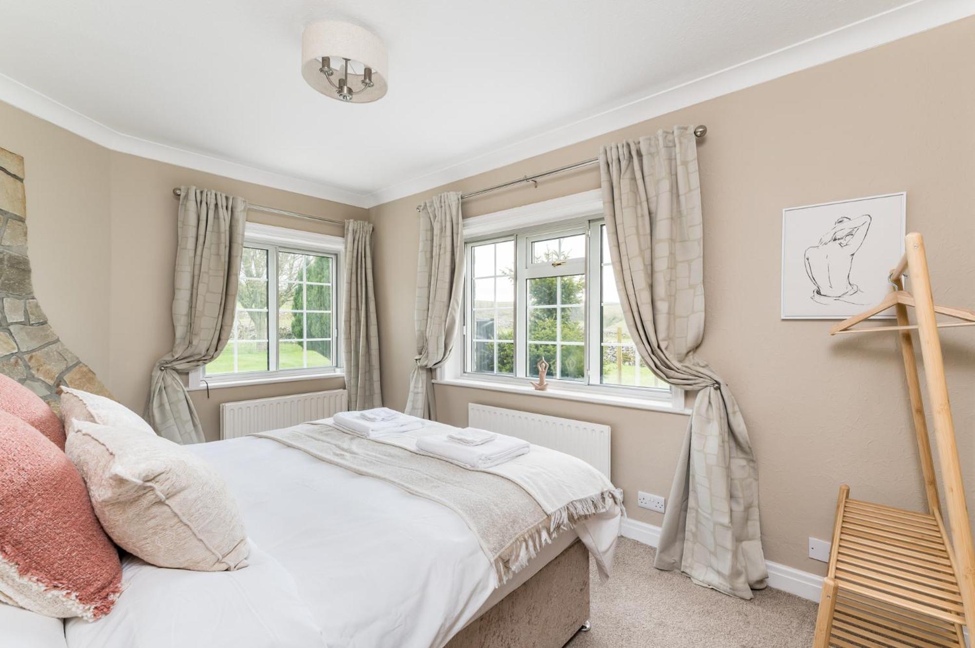 Central Malham Wellbeing Escape With Hot Tub Sleeps 8 Экстерьер фото
