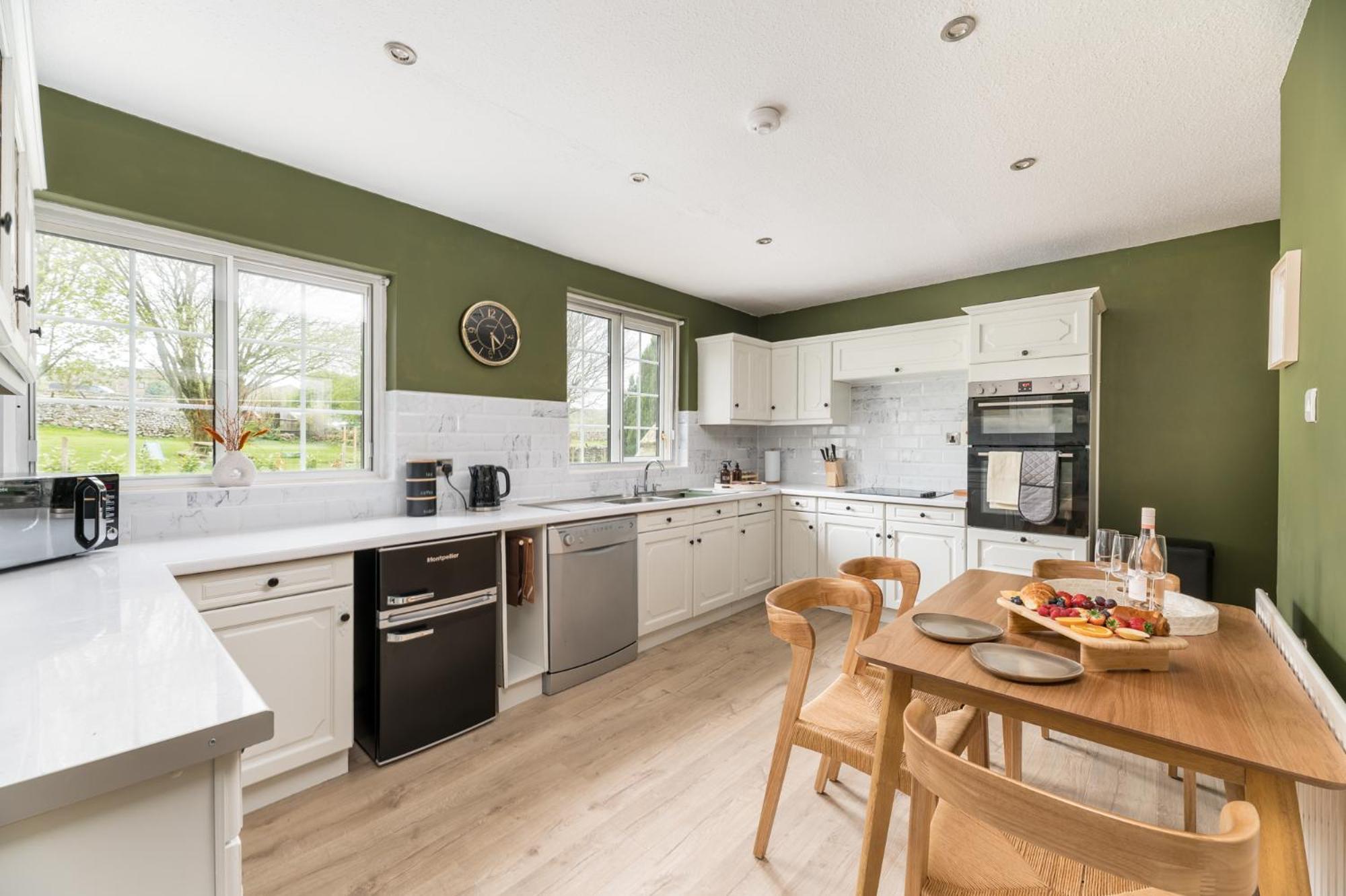 Central Malham Wellbeing Escape With Hot Tub Sleeps 8 Экстерьер фото